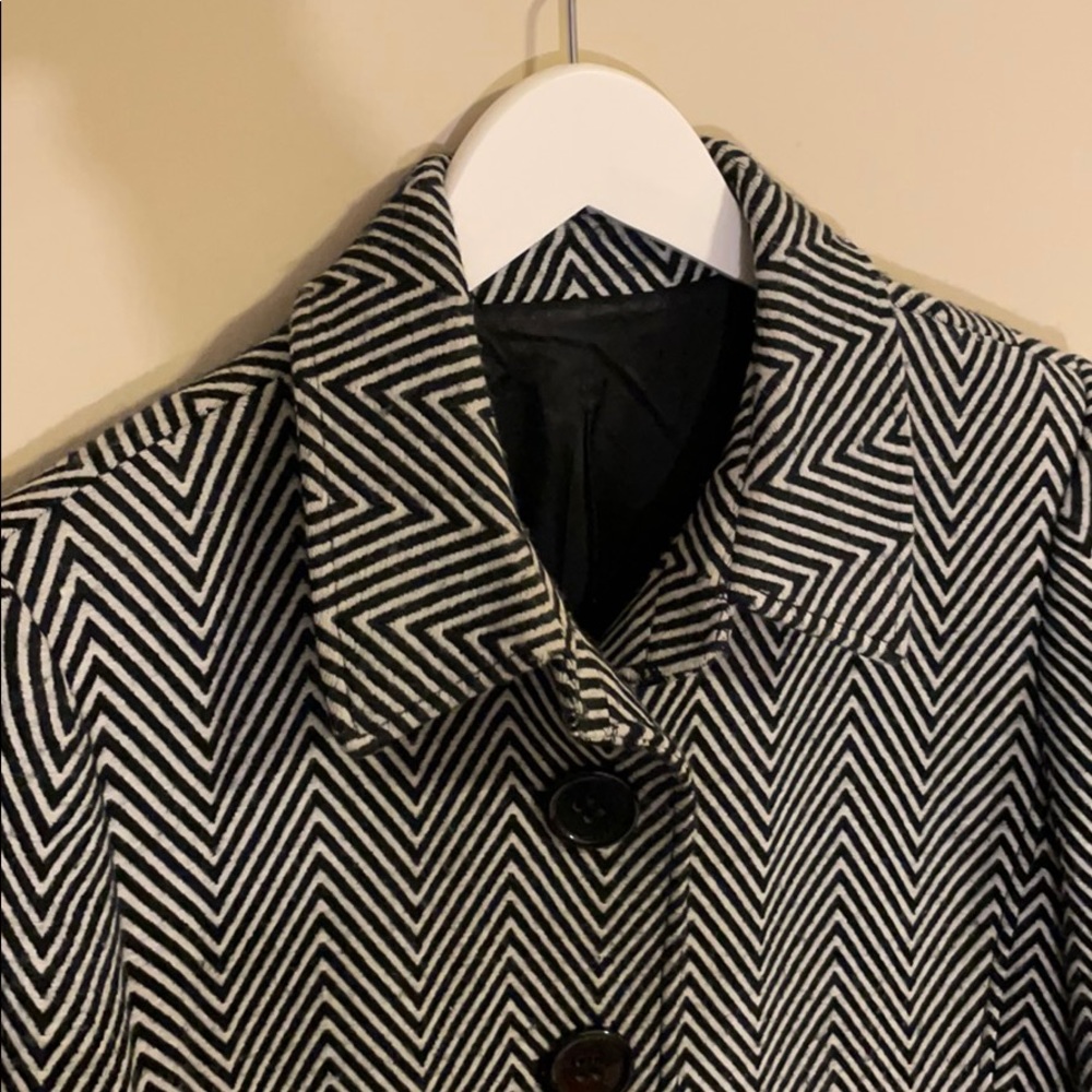 Jacket - Picture 5 of 5